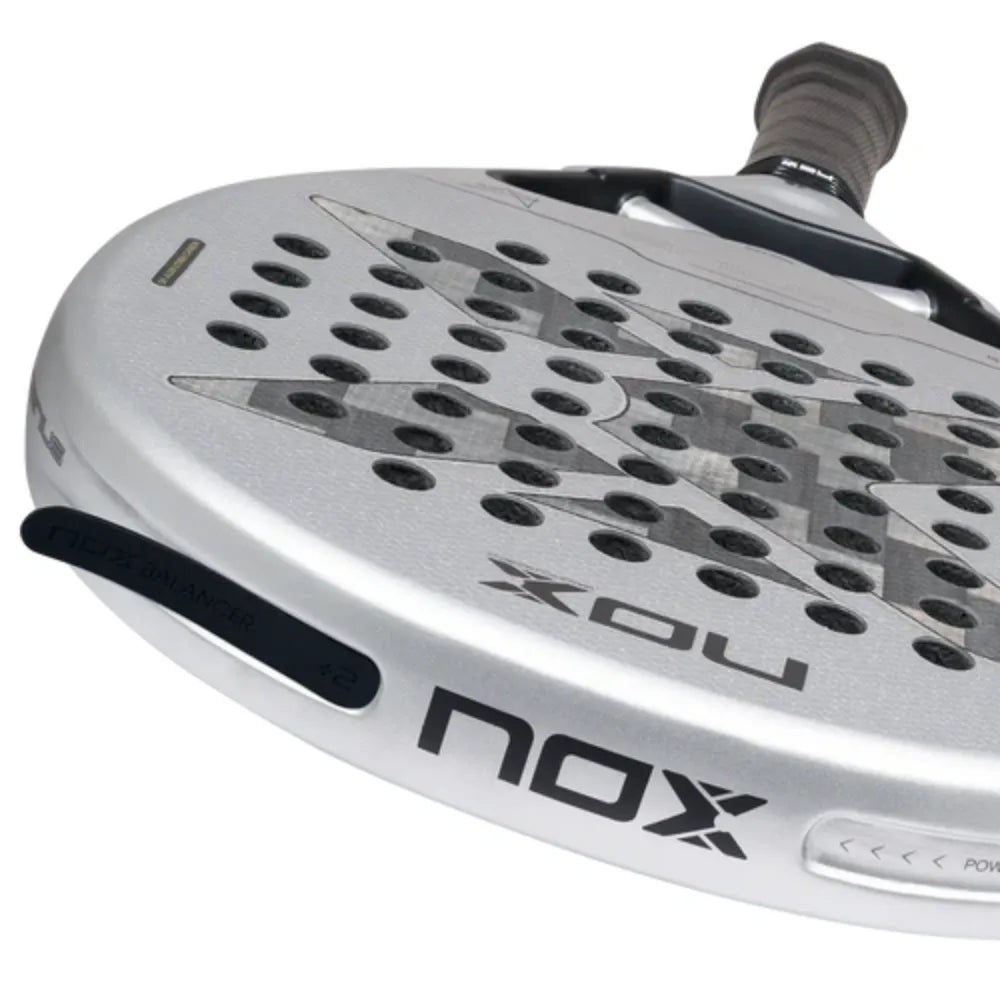 Pala NOX AT10 Genius 12K Alum XTREM Agustín Tapia 2027 para Pádel