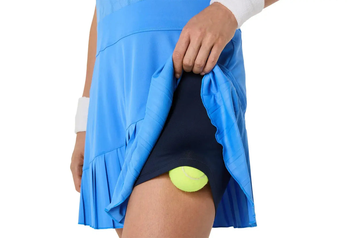 vestido asics blanco para pádel con tecnología actibreeze