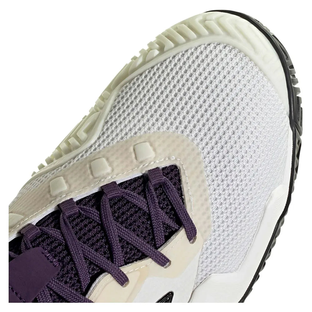 calzado adidas barricade 13 blanco con detalles dorados y suela all court