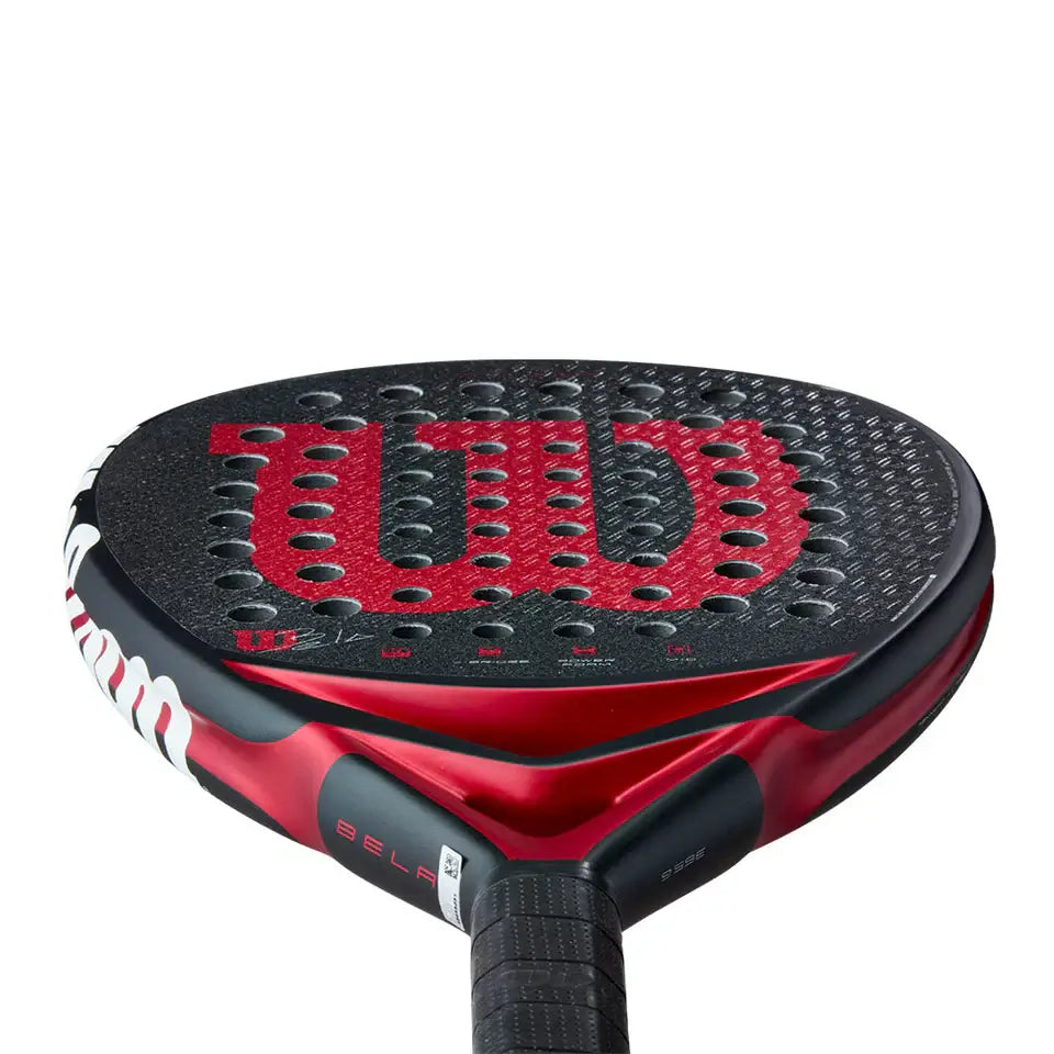 pala wilson bela v3 con textura rugosa para golpes con efecto spin