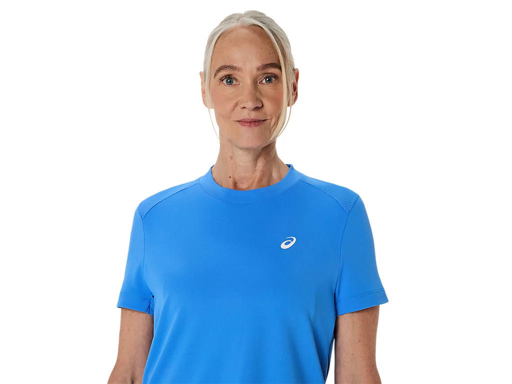 blusa técnica asics azul mujer manga corta con diseño ergonómico
