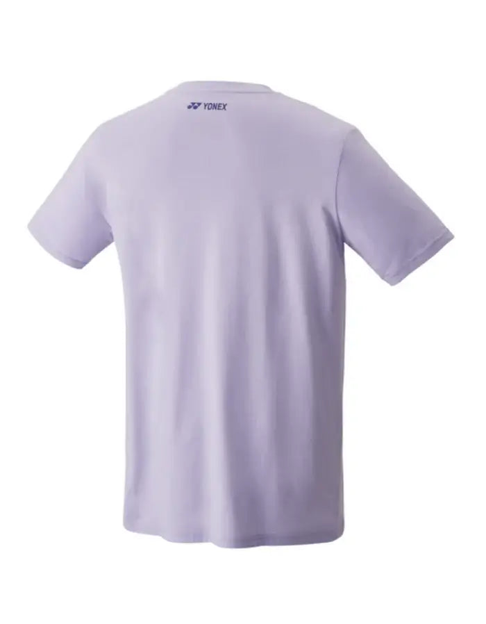 camiseta casual yonex hombre lavanda con detalle floral bordado