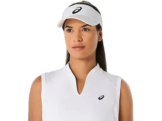 camiseta blanca sin mangas asics mujer con corte atlético