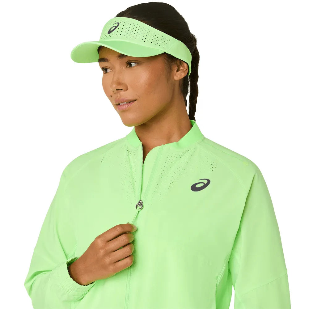 chaqueta asics match jacket mujer verde illuminate con tejido bielástico para movilidad en tenis
