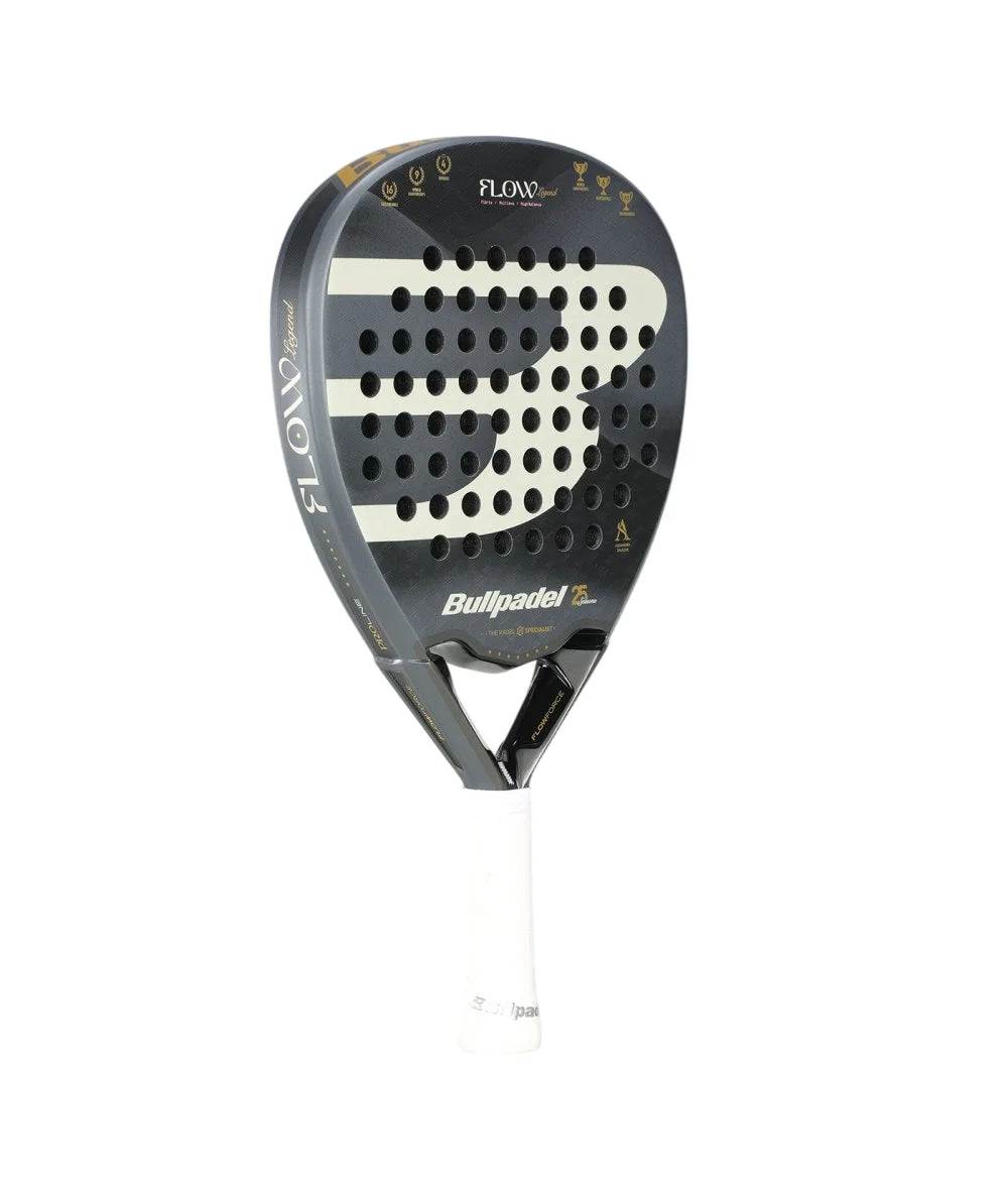 pala de padel bullpadel flow legend con acabado rugoso 3d y balance alto