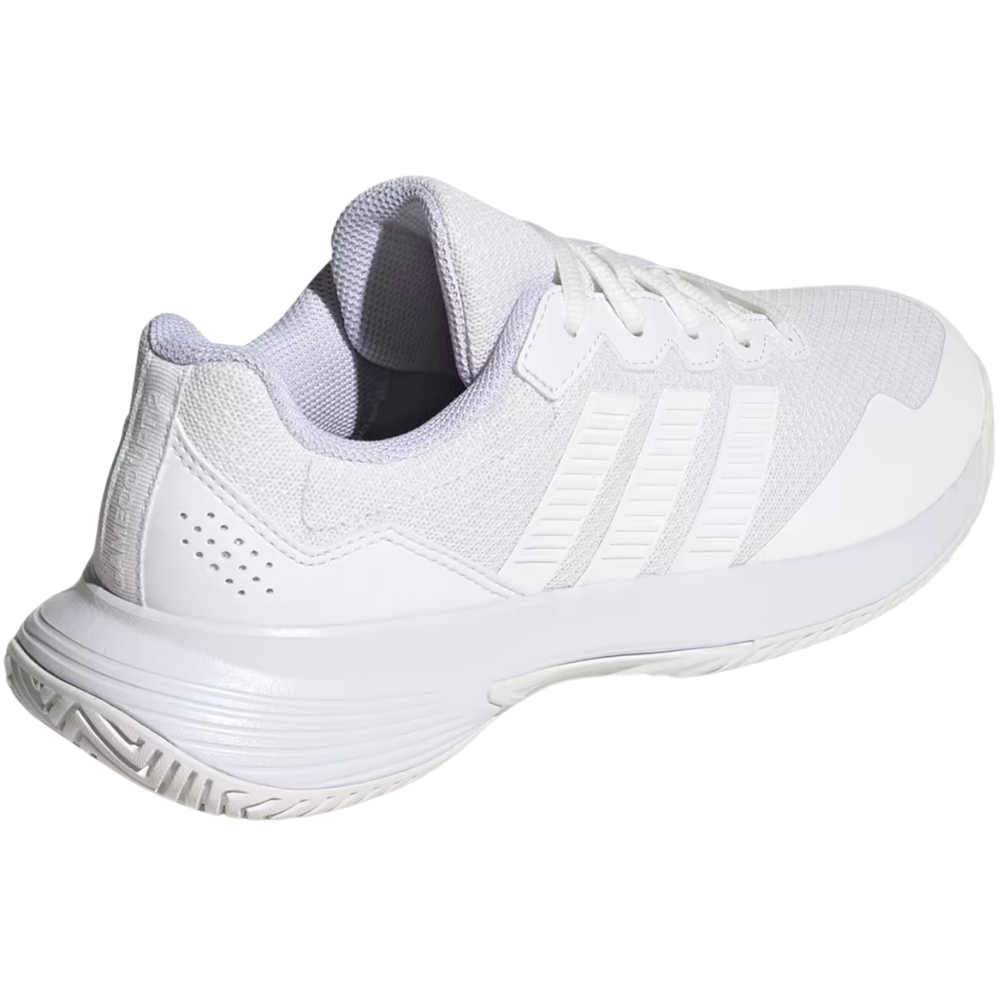 calzado padel hombre adidas gamecourt 2 blanco negro con sujecion firme y estilo moderno
