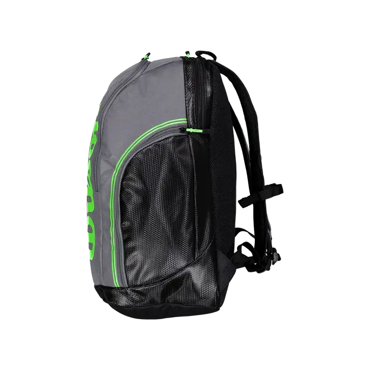 mochila deportiva Wilson con compartimento amplio para pelotas y calzado