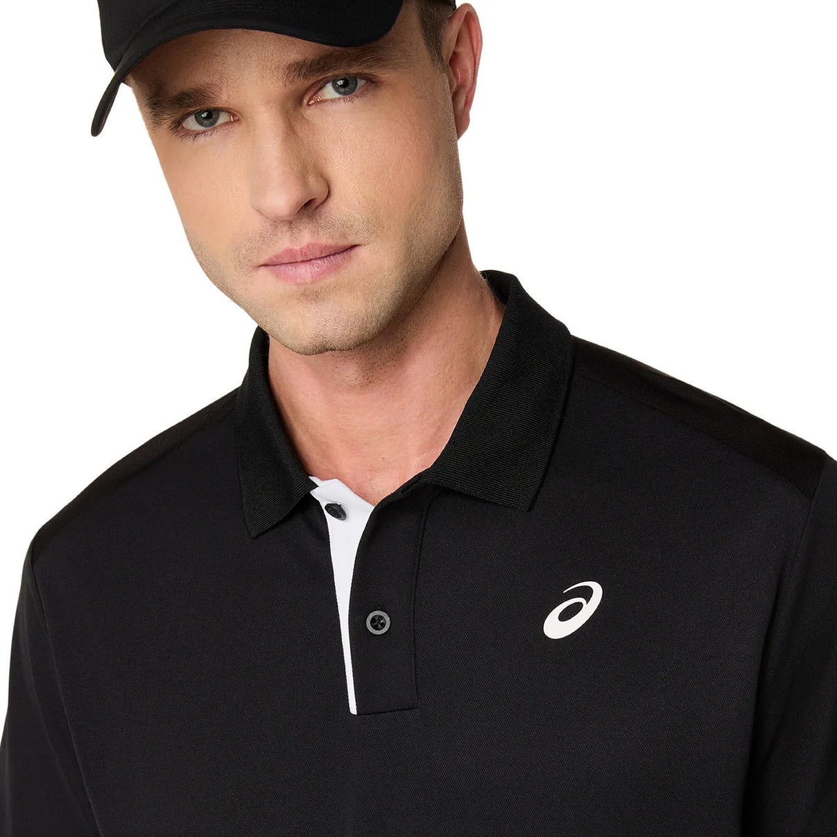 camiseta deportiva asics court polo hombre negro con tejido ligero y transpirable para tenis