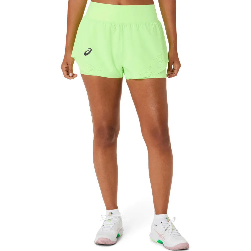 short asics match laser cut short mujer color illuminate green para tenis con ventilación actibreeze