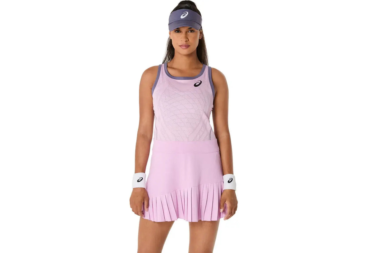 ropa pádel mujer asics match dress blanco con estilo femenino