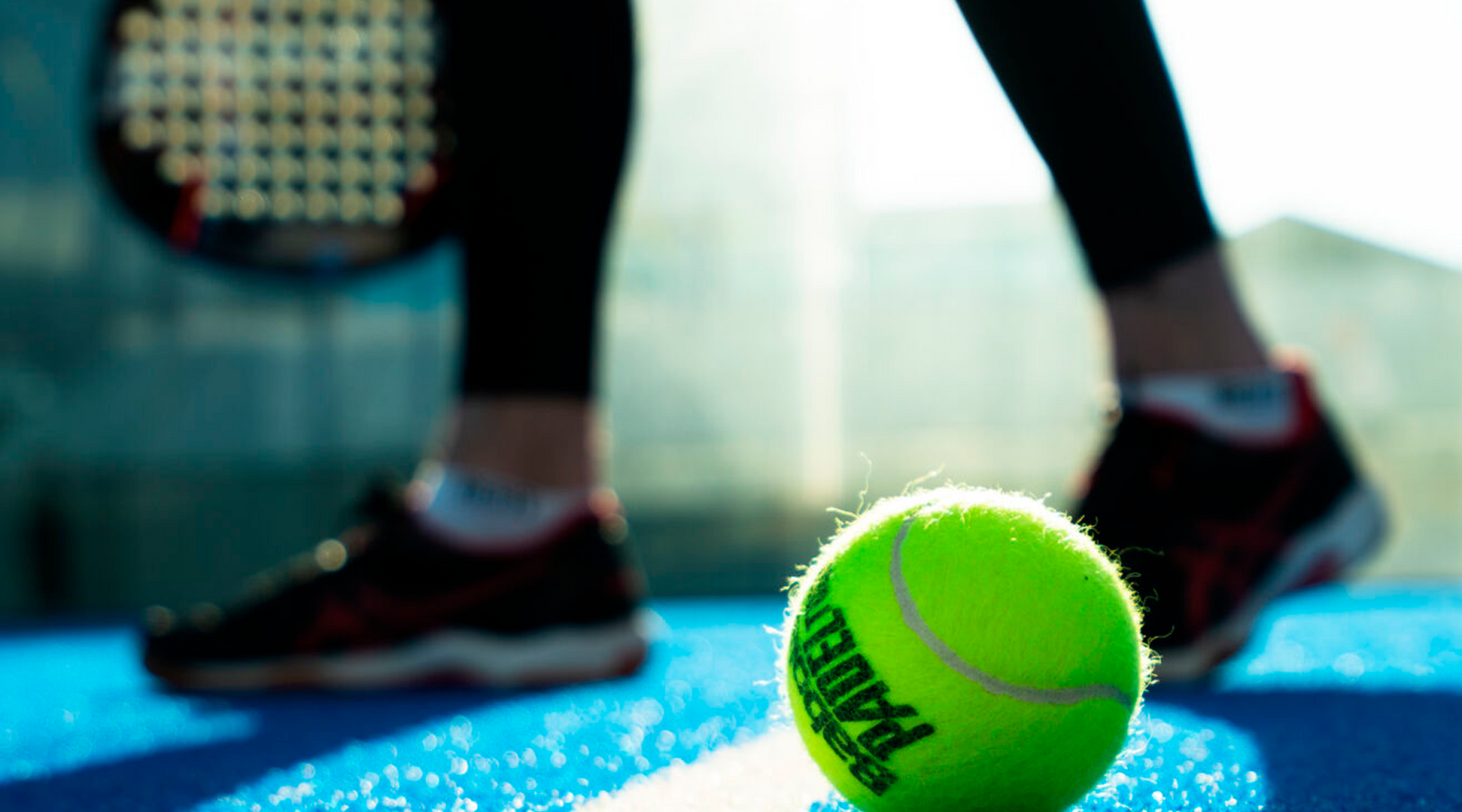 ¿Cómo Elegir tus Zapatillas de Pádel? Guía Completa