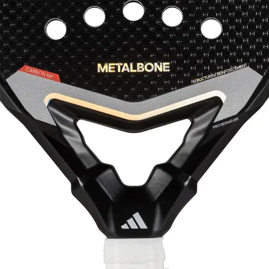 pala de pádel adidas 3.4 metalbone 2025 para juego agresivo