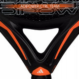 pala adidas negra con núcleo eva y refuerzo estructural para precisión