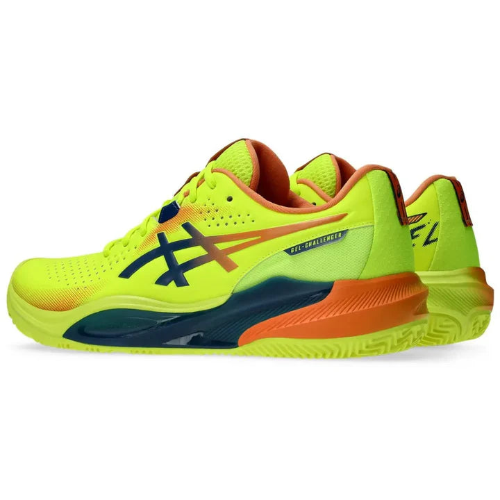 tenis padel asics gel challenger vista lateral con suela espiga ideal para canchas de padel