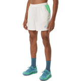 short deportivo asics padel court 7in hombre cream con diseño clásico para juego de padel