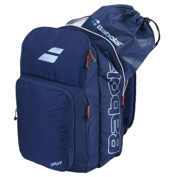 mochila babolat azul con gran capacidad interna y diseño moderno