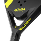 pala padel Bomba Lite con acabado rugoso ROUGH SKIN 3D para efecto
