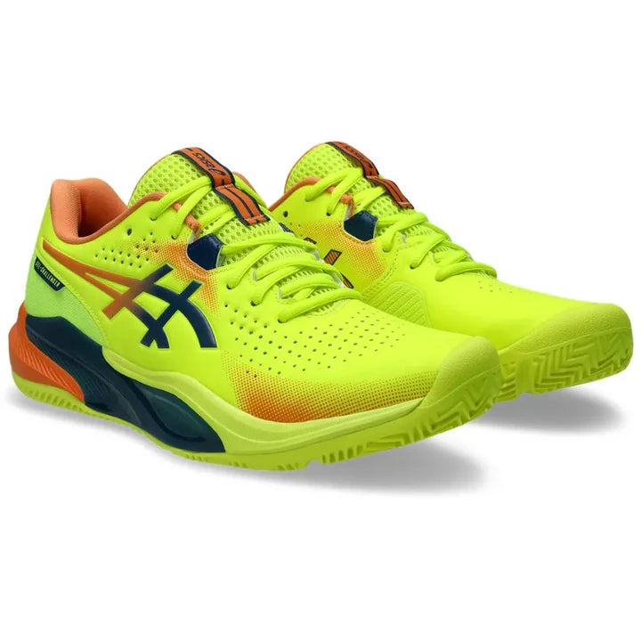 tenis para padel asics gel challenger verde neon con amortiguacion y estabilidad en cancha de padel