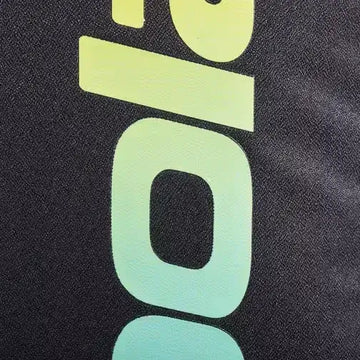 mochila azul blanco babolat resistente al uso diario y condiciones intensas