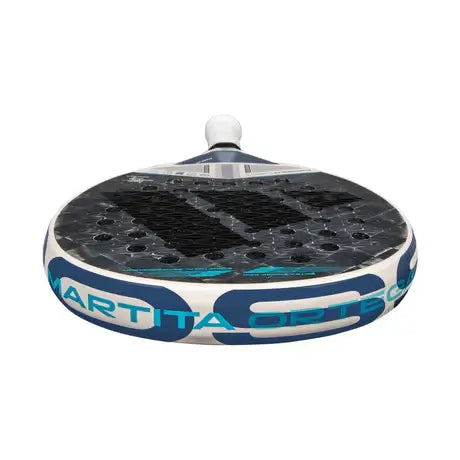 pala de padel adidas cross it light martita ortega con diseño femenino
