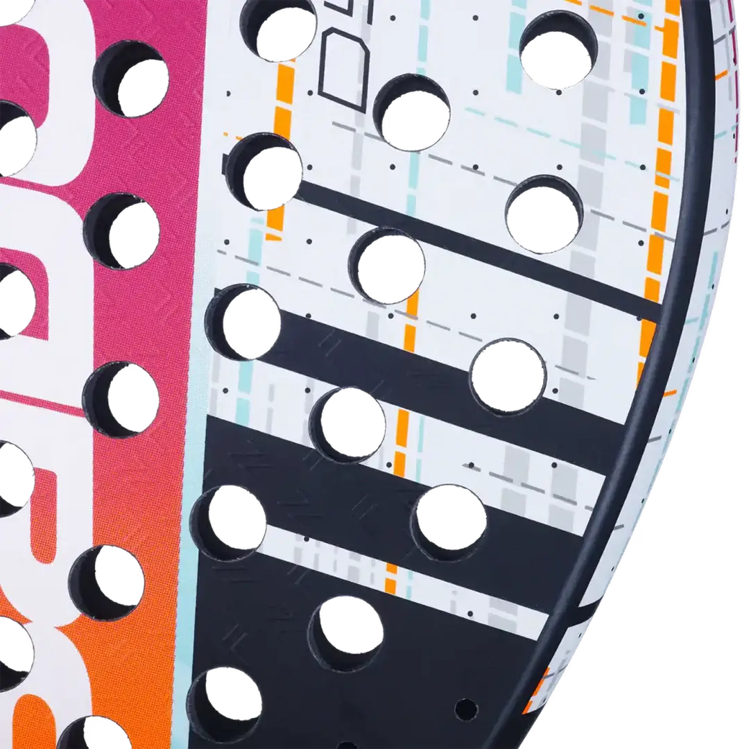 babolat dyna energy 2025 para jugadoras intermedias que buscan precisión