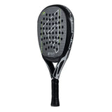 cara de la pala adidas adipower legend con logotipo blanco y patrón perforado