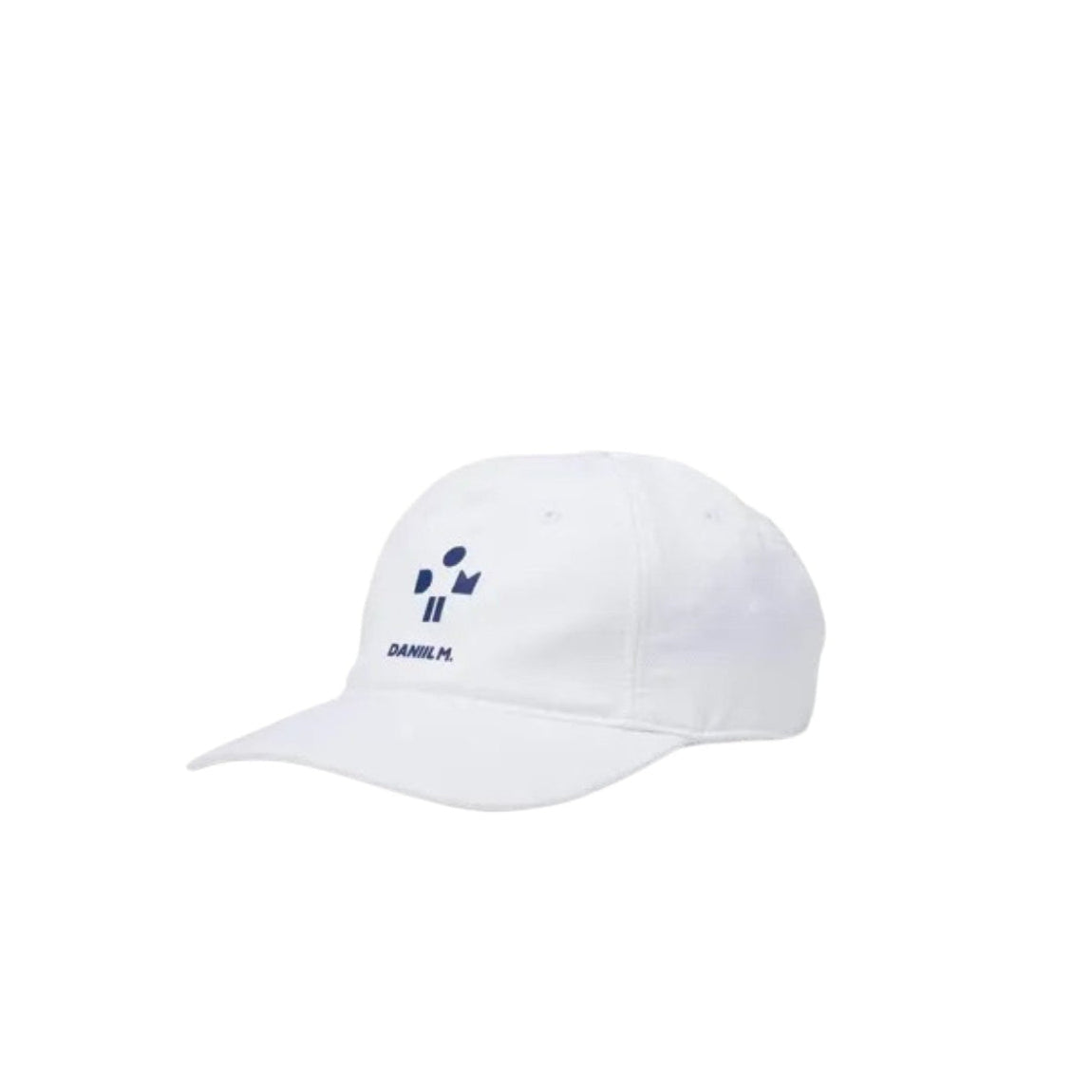 gorra lacoste blanca daniil medvedev edición especial con logo dm