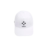 gorra blanca lacoste con diseño exclusivo daniil medvedev y cocodrilo