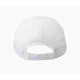 gorra yonex blanca ligera con visera curva y ventilación lateral