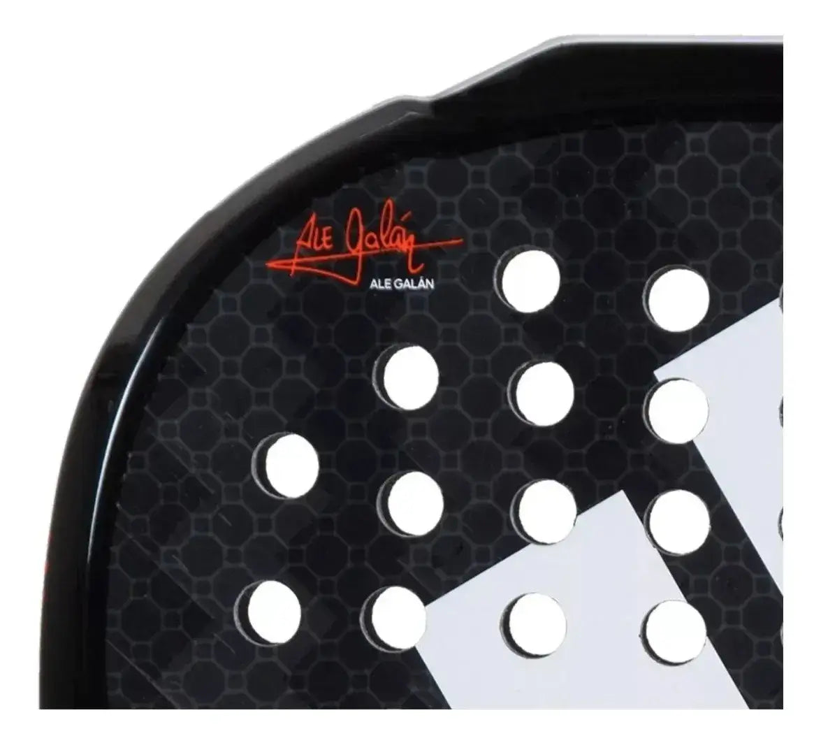 pala adidas metalbone hrd 2023 con estructura reforzada y diseño exclusivo