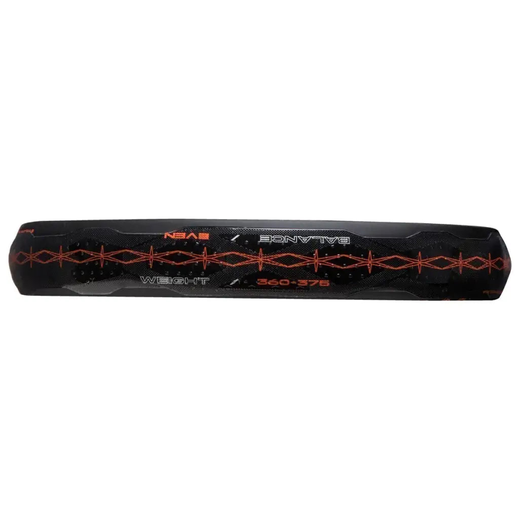 detalle lateral pala adidas cross it ctrl con peso ajustable 360-375 g