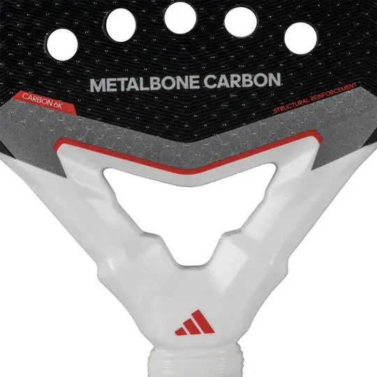 pala adidas carbon metalbone 2025 con marco y caras de carbono