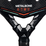 corte lateral de pala adidas metalbone 3.5 mostrando marco de carbono 16K