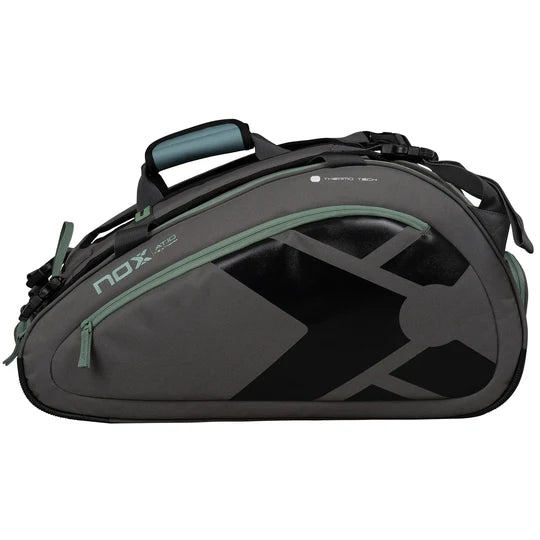 mochila padel nox at10 team gris verde con diseño moderno y gran capacidad para equipo de padel
