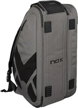 mochila nox con tecnología thermo tech para protección de palas en pádel