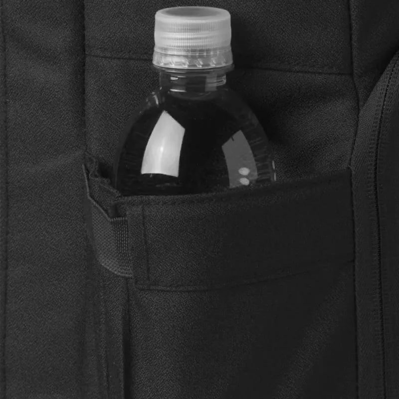 mochila Yonex azul con compartimento frontal y diseño ergonómico