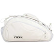 nox pro series blanco con base firme y soporte vertical antideslizante