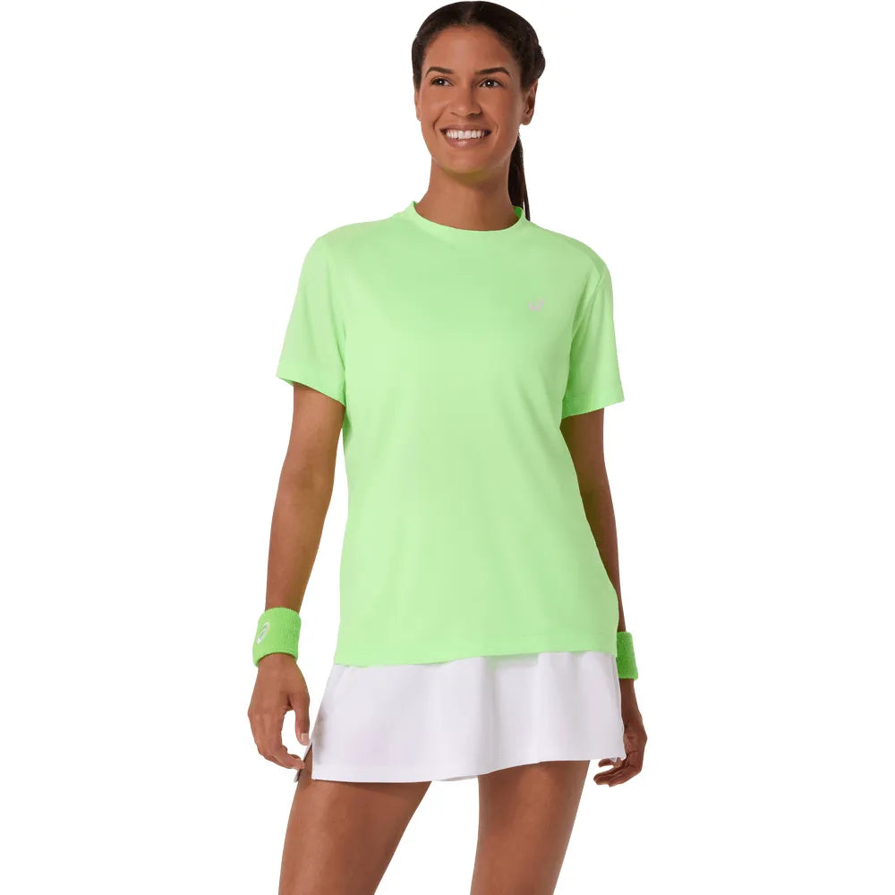 playera tenis mujer asics court ss top illuminate green con malla en espalda para mayor transpirabilidad