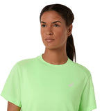 camiseta tenis mujer asics court ss top verde illuminate green con inserciones de malla bajo el brazo