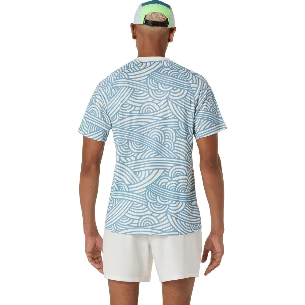 camiseta asics padel court ss top hombre cream saba blue con tejido transpirable para juego de padel