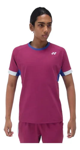 playera yonex color uva con cuello redondo y logo blanco