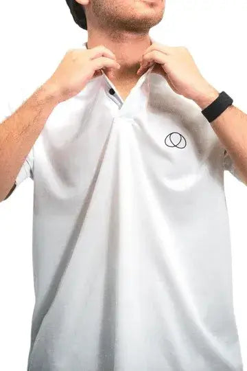 polo deportivo blanco deuce midnight ideal para jugadores de pádel