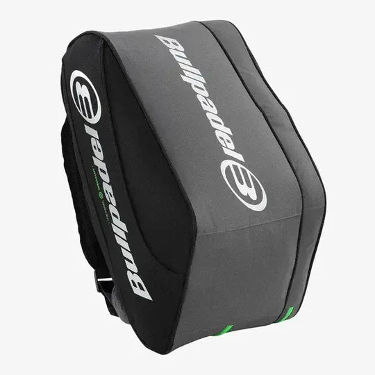 bolsa bullpadel tour gris con forma ergonómica y correas para espalda