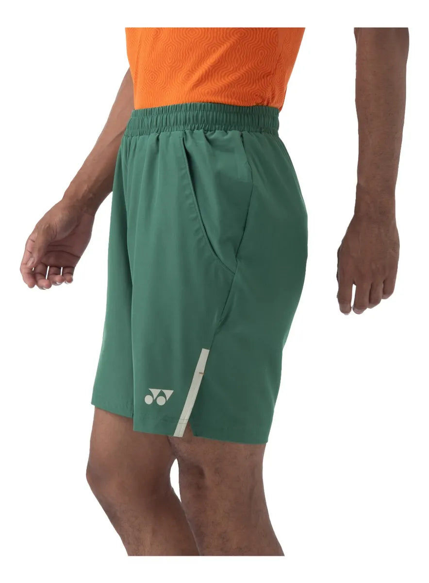 short yonex verde oliva transpirable con bolsillos laterales para pádel