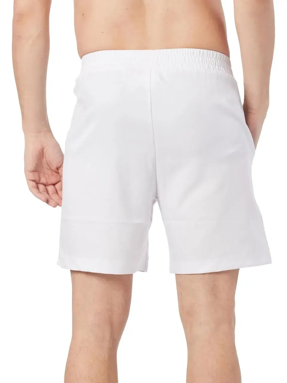 short blanco babolat hombre con logotipo lateral y costuras reforzadas