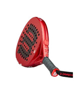 pala de padel wilson roja elite v2.5 con gran equilibrio entre control y potencia
